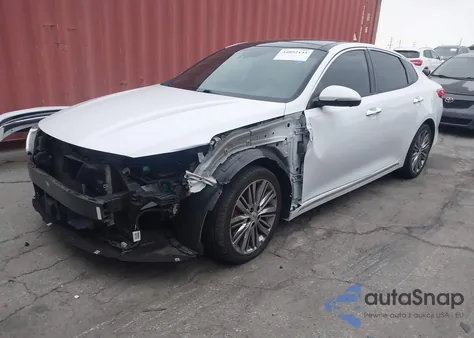 2017 Kia Optima Sxl Turbo z USA, uszkodzony, nr VIN 5XXGV4L29HG171750